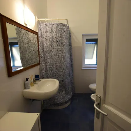 La Casa Sulla Mattonata Cozy On A Traditional Genoese Path, With A View And Close To Principe Station *