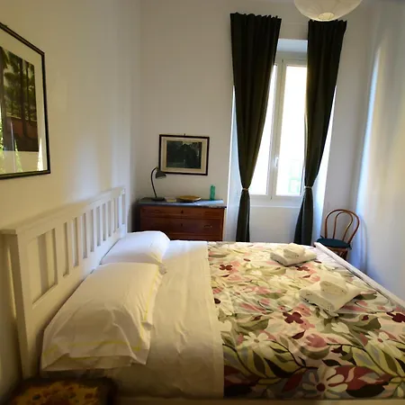 La Casa Sulla Mattonata Cozy On A Traditional Genoese Path, With A View And Close To Principe Station * Gênes