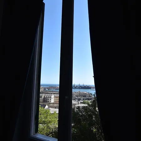 La Casa Sulla Mattonata Cozy On A Traditional Genoese Path, With A View And Close To Principe Station