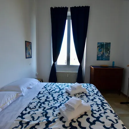 La Casa Sulla Mattonata Cozy On A Traditional Genoese Path, With A View And Close To Principe Station Appartement *