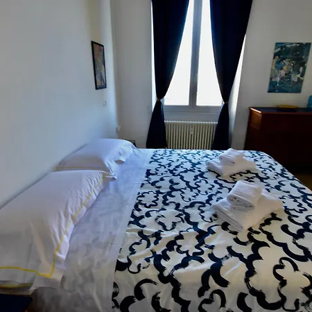 La Casa Sulla Mattonata Cozy On A Traditional Genoese Path, With A View And Close To Principe Station *